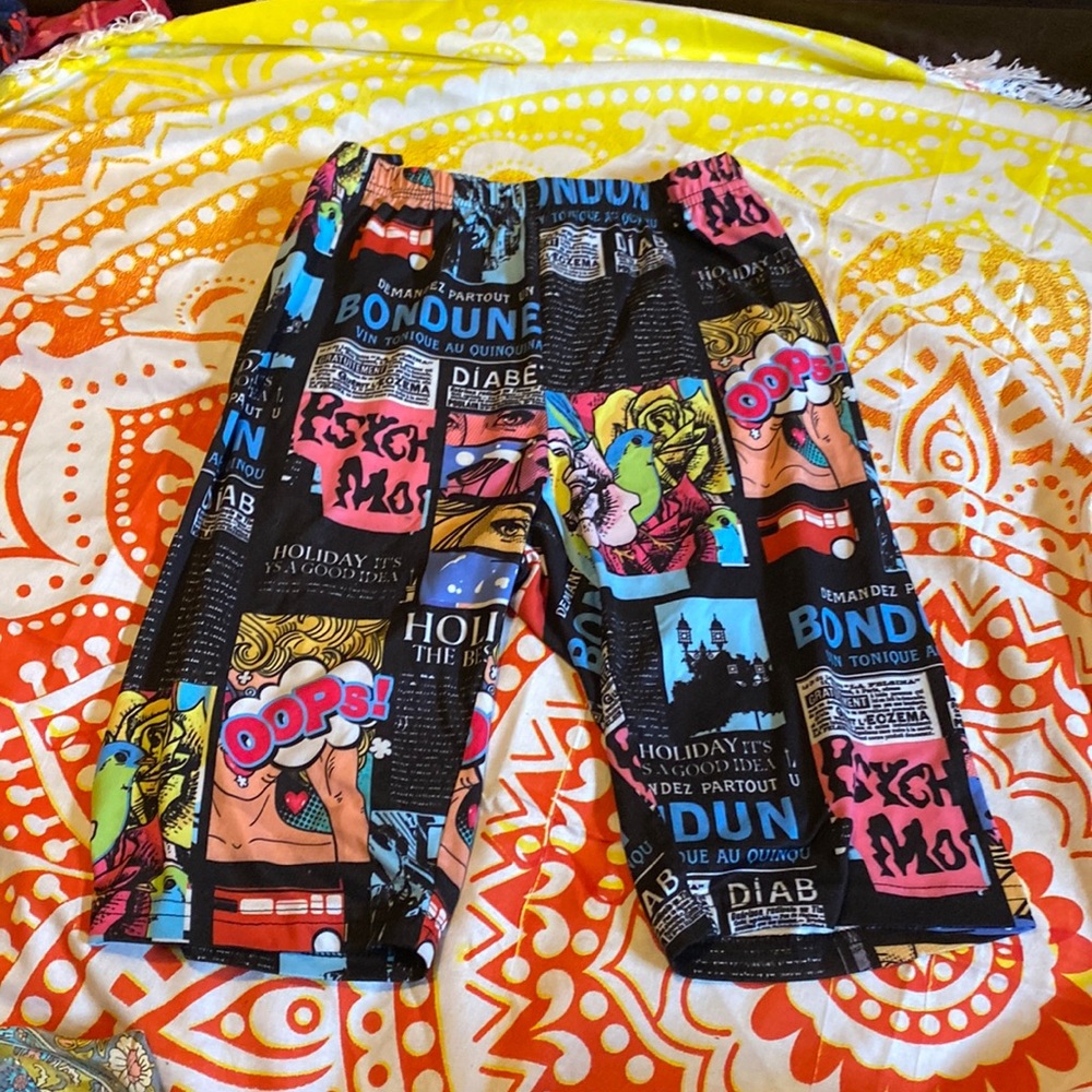 High Waisted Comic Print Biker Shorts